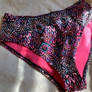 *NEVER WORN* Highwaisted swim bottoms